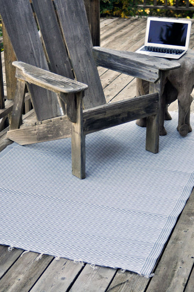 Grey & White Z Mingle Mat