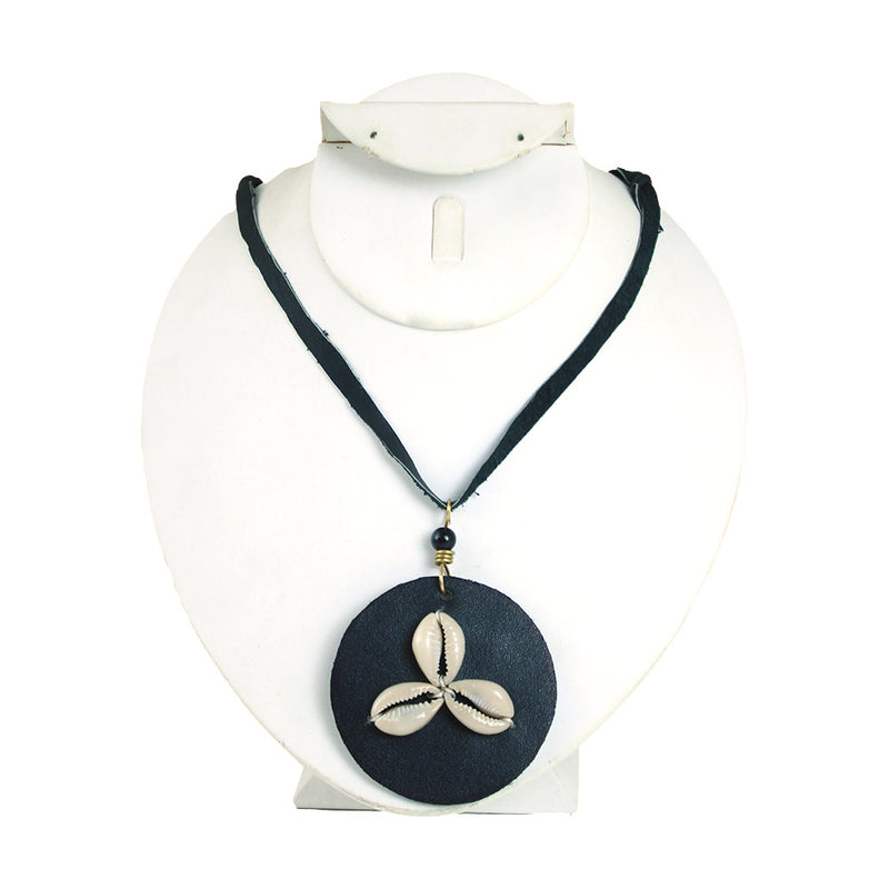 Leather Pendant Cowrie Shell Necklace