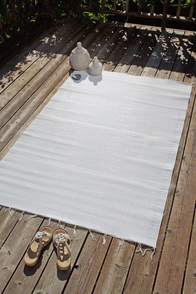 Pure White Mingle Mat